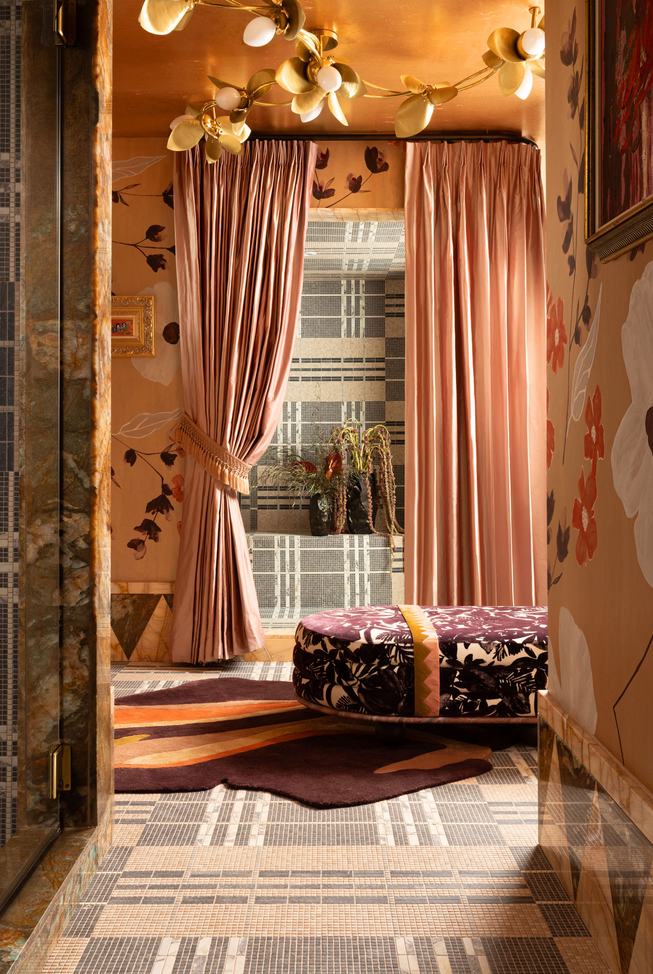 T-279219-HDLM-PINK-FT-MOSSDST-T-room