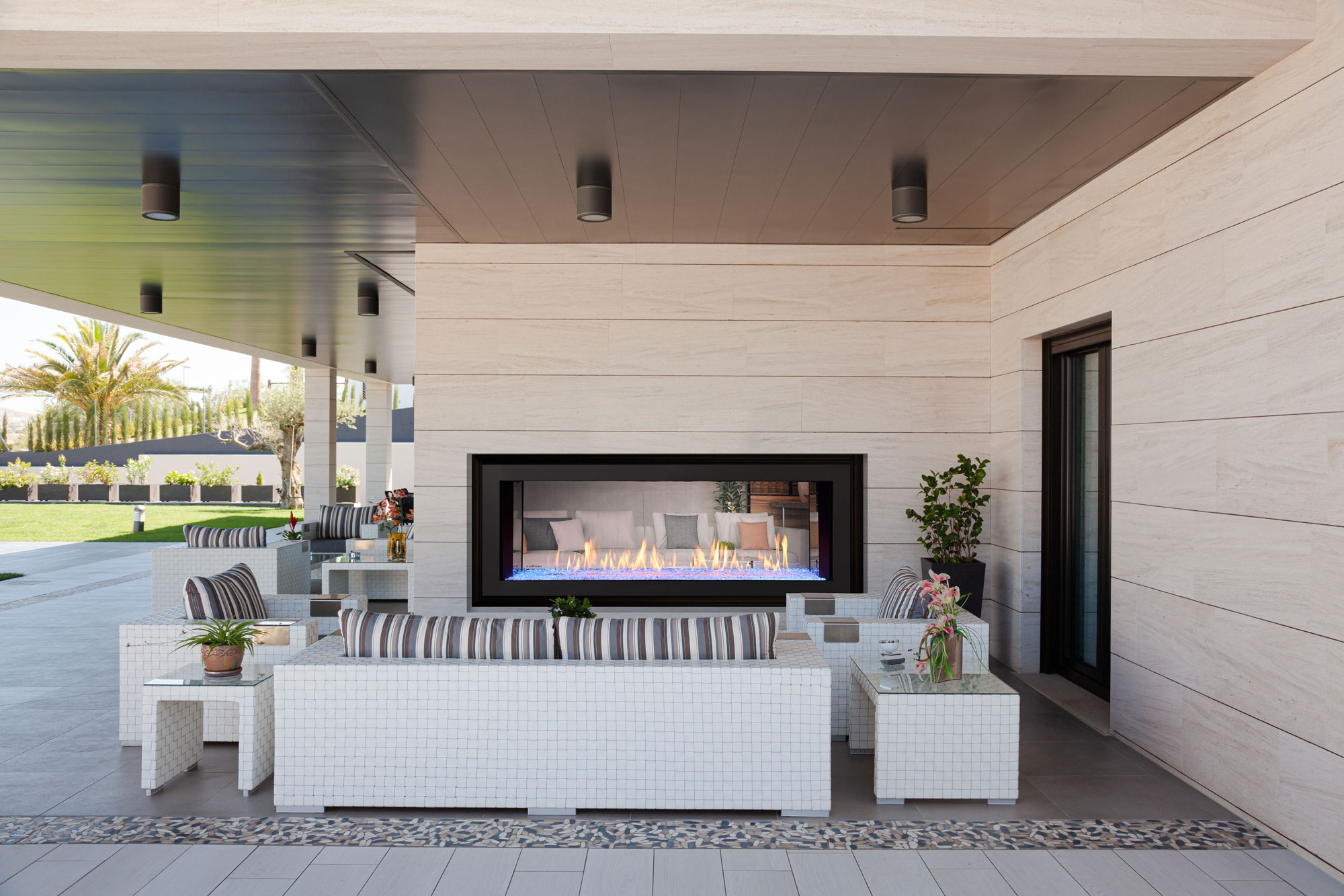 Product image for Primo II Double-Sided Gas Fireplace