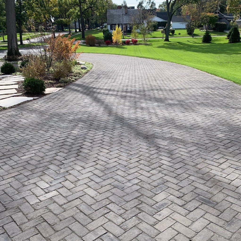 Belcrest Black Paver