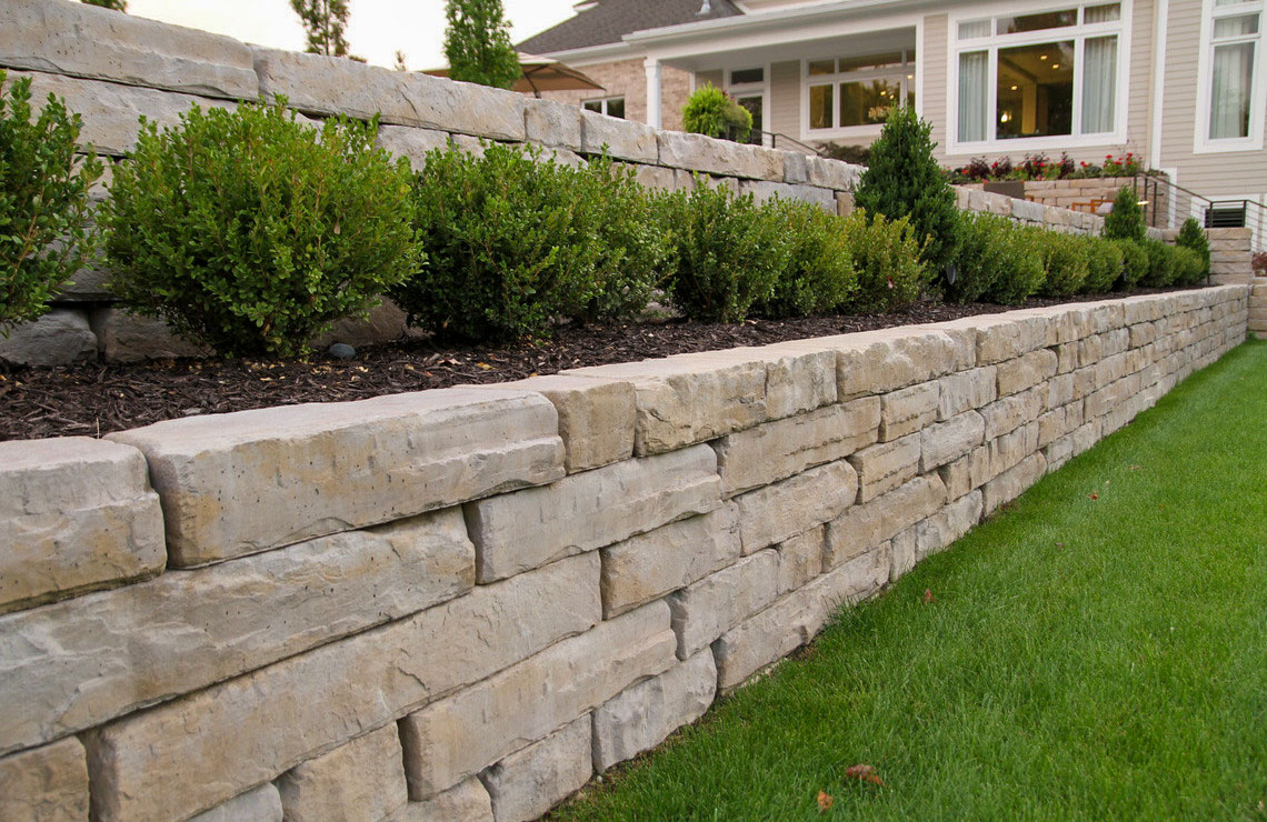 Kodah Wall and Columns