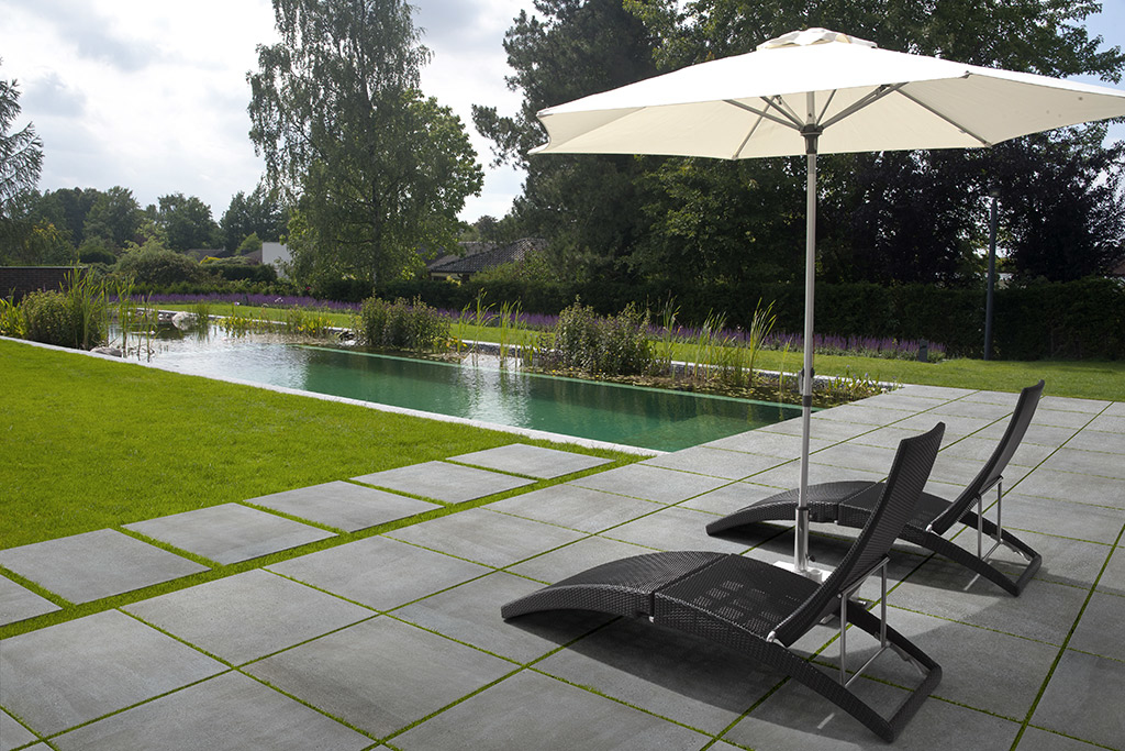 Quarzite Warm Grey 24x24 Porcelain Paver