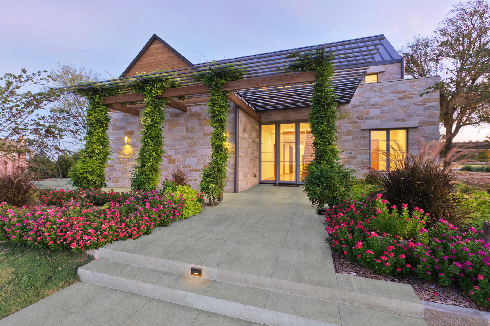 Cleft Porcelain Pavers Blue Lake 24x24