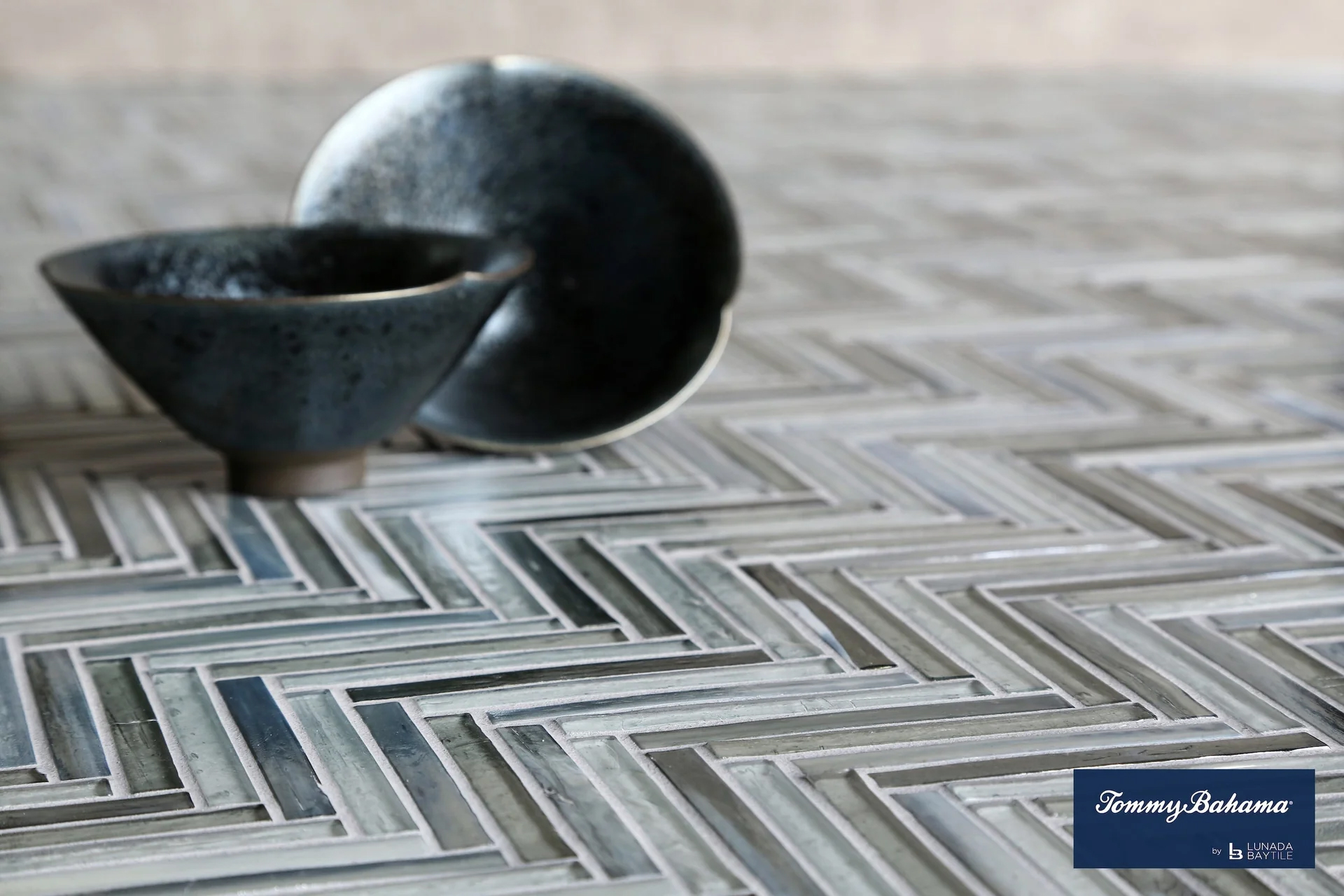 Tommy Bahama Glass Blends