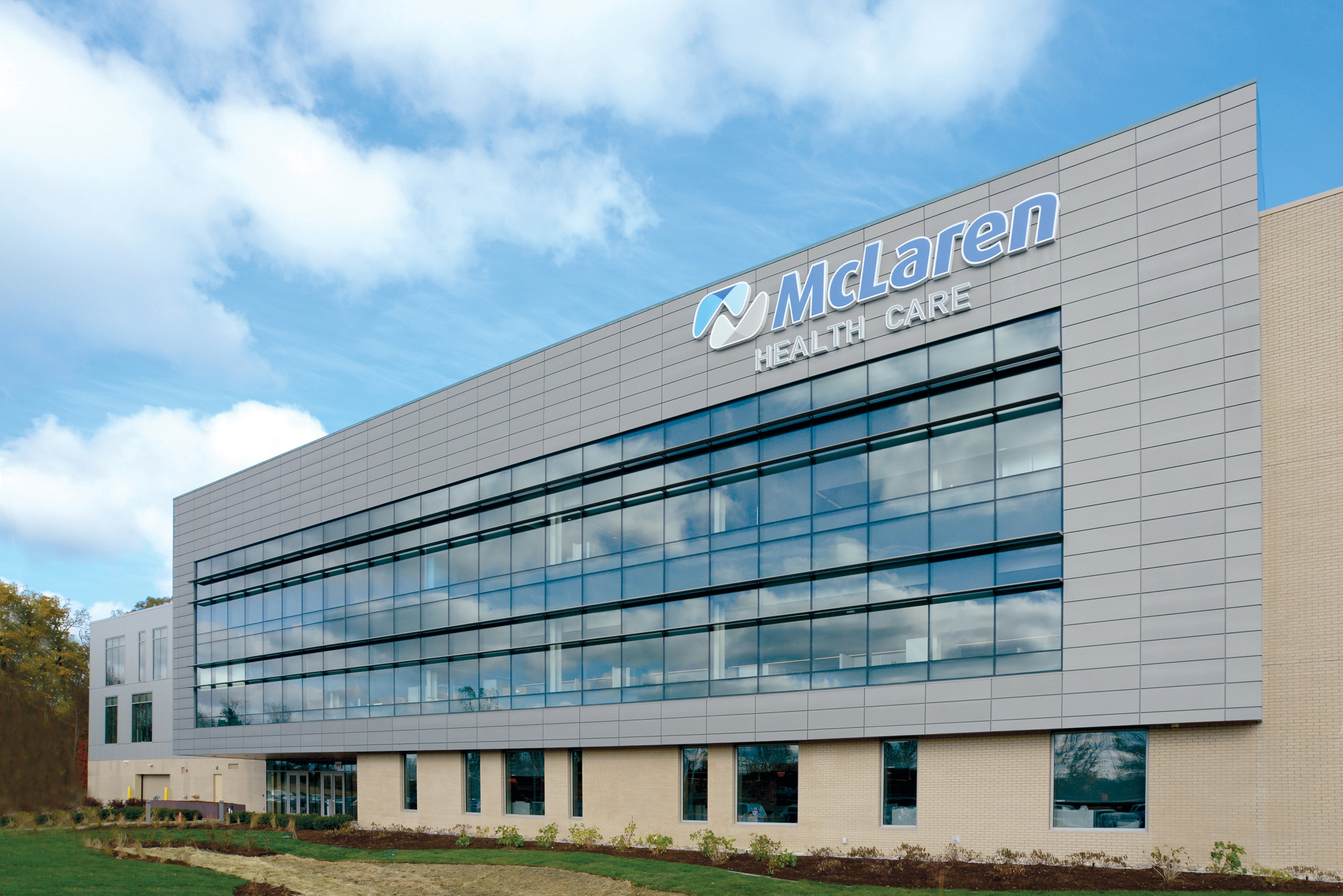 McLaren Healthcare Exterior