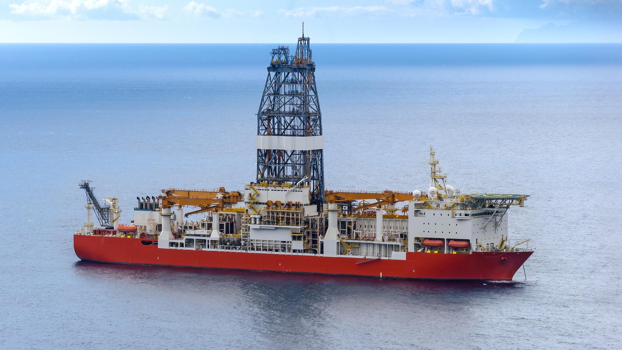 Eni and Halliburton achieve industry first with closed-loop rig automation in deepwater Indonesia