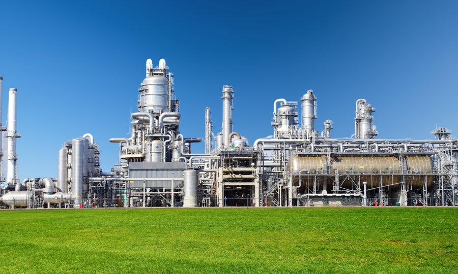 Critical role of pipeline design in transboundary CCS 