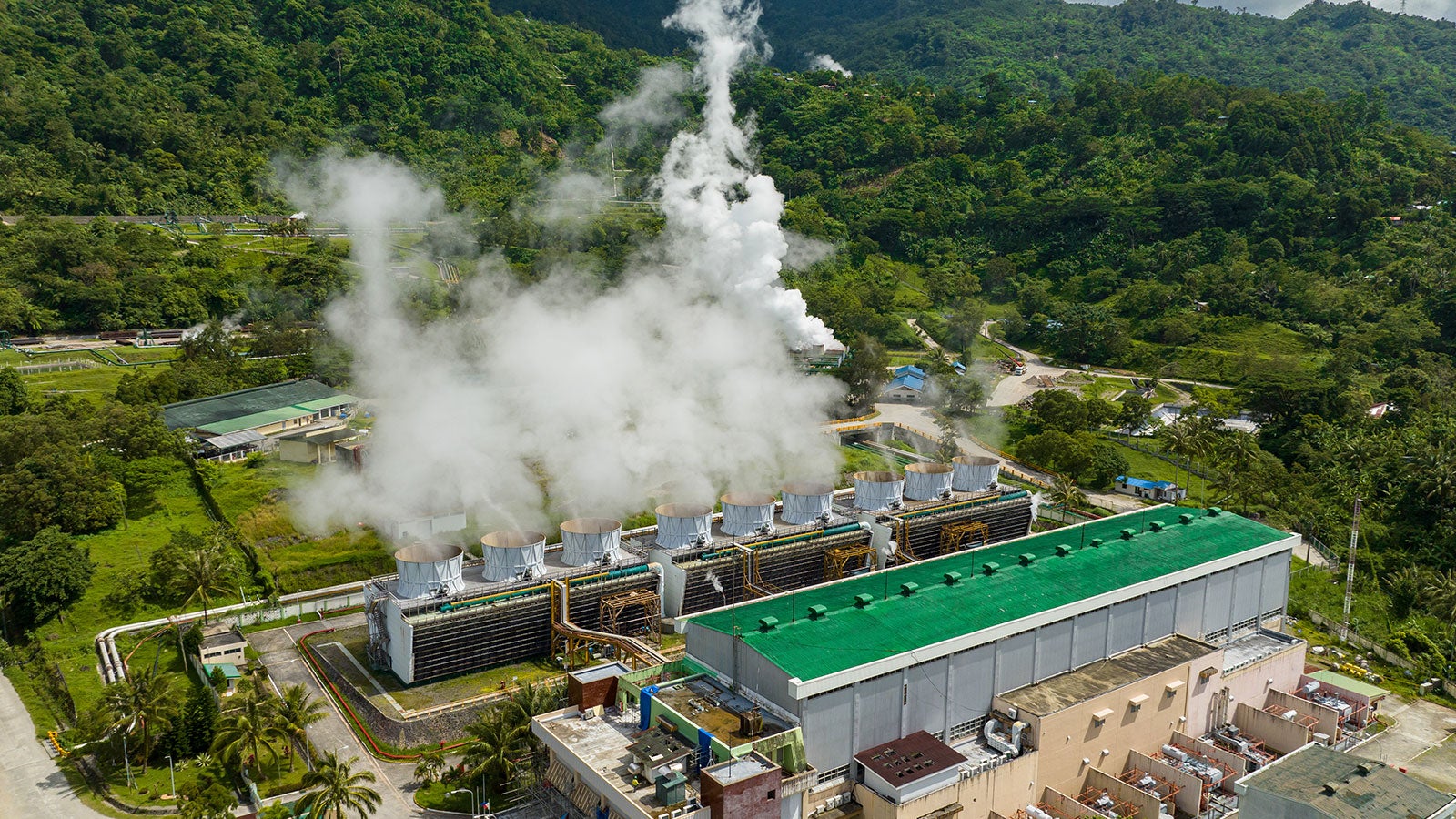 Halliburton globally held the most new Geothermal patents between 2002 and 2022 with 127 Geothermal related patents published.