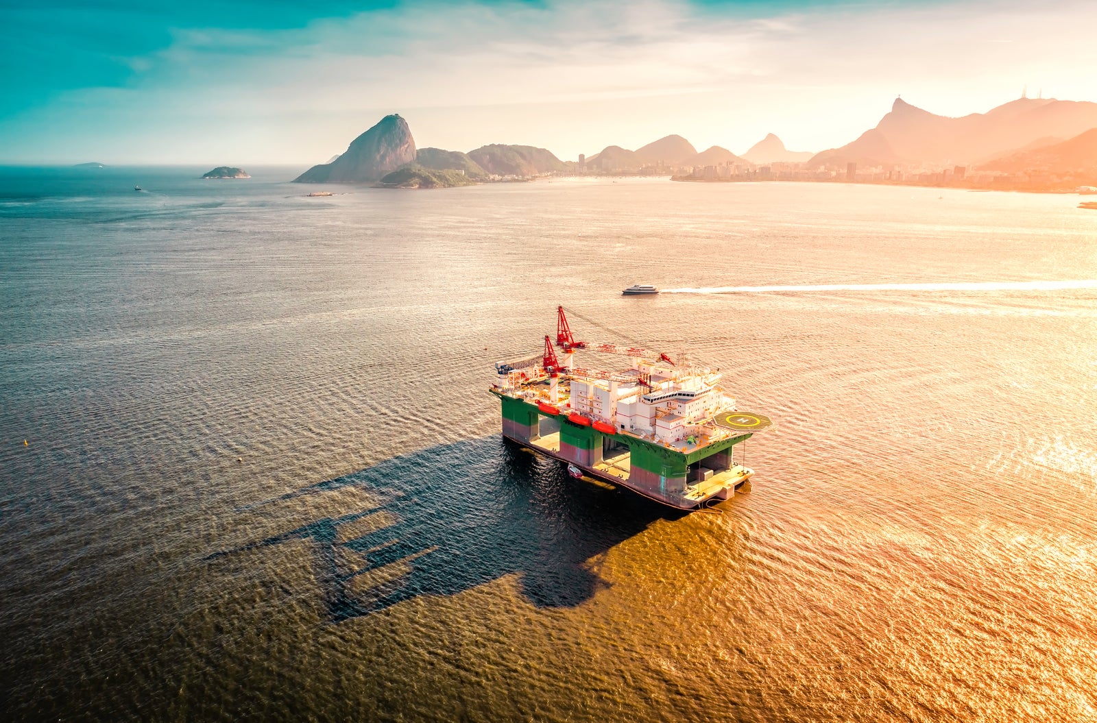 Arial view of a rig in the ocean