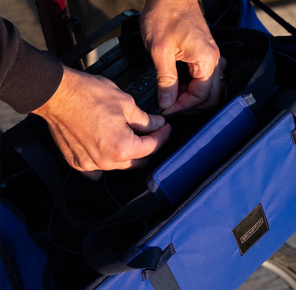 2 bolsillos interiores de malla