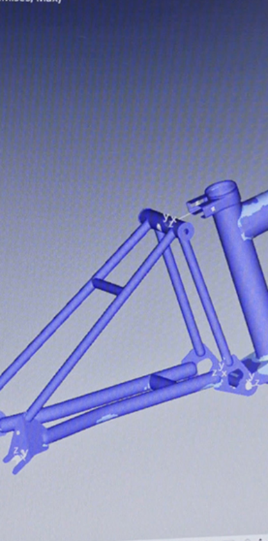 Representación 3D de una pieza de bicicleta Brompton en el proceso de diseño