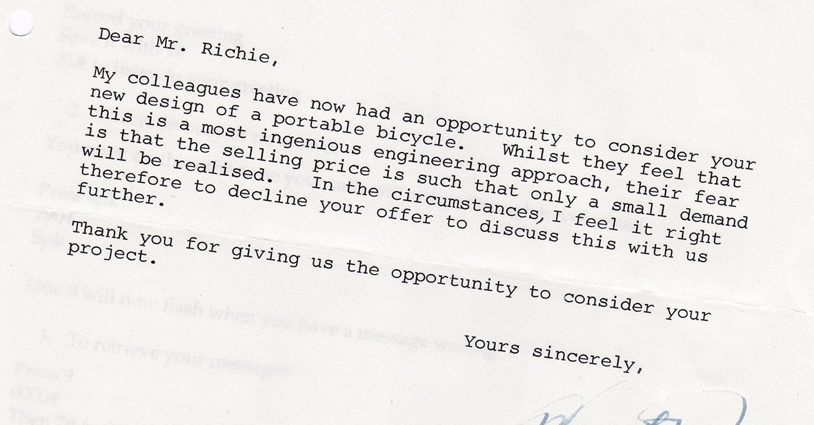 Una carta de rechazo dirigida a Andrew Ritchie, inventor de la Brompton