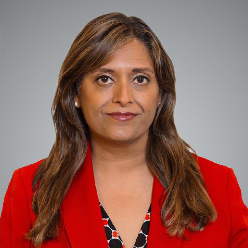 Headshot of Fauzea Hussain