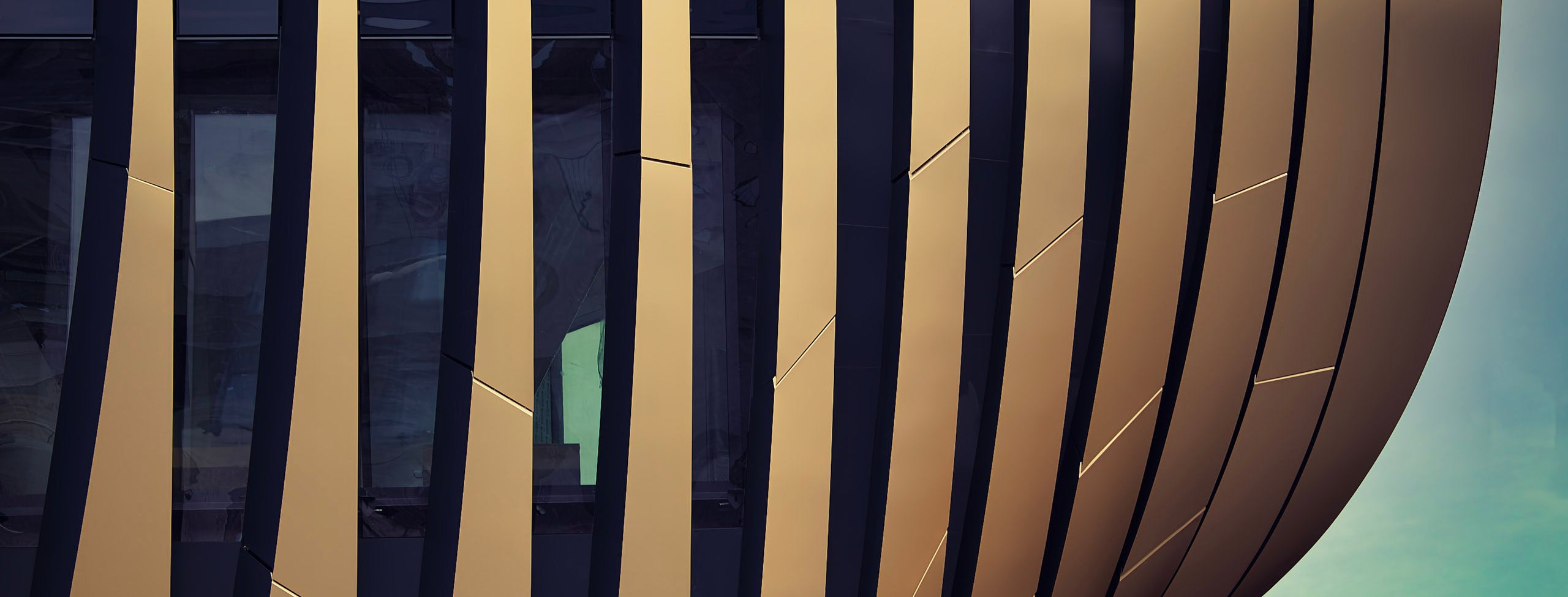 Masarycka_Spojka_building_in_Prague_PPT