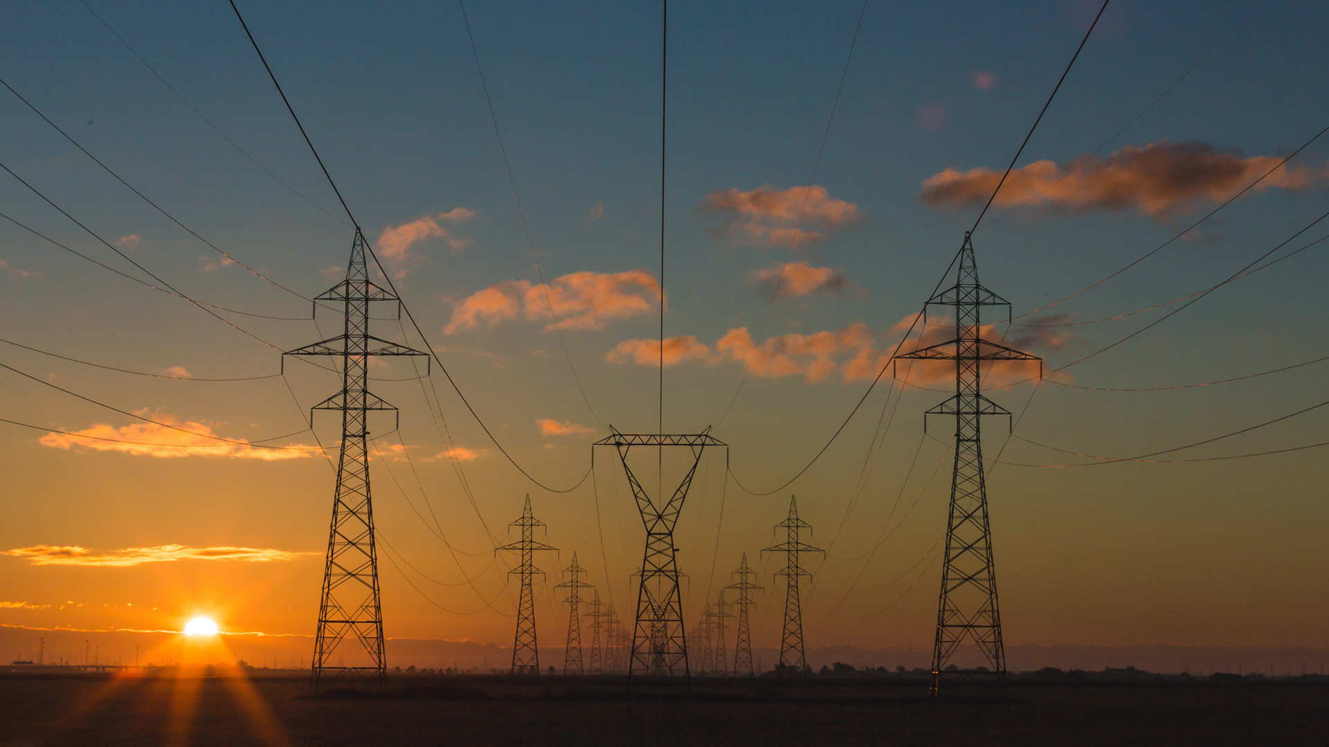 Power_pylons_S_2464_PPT.jpg