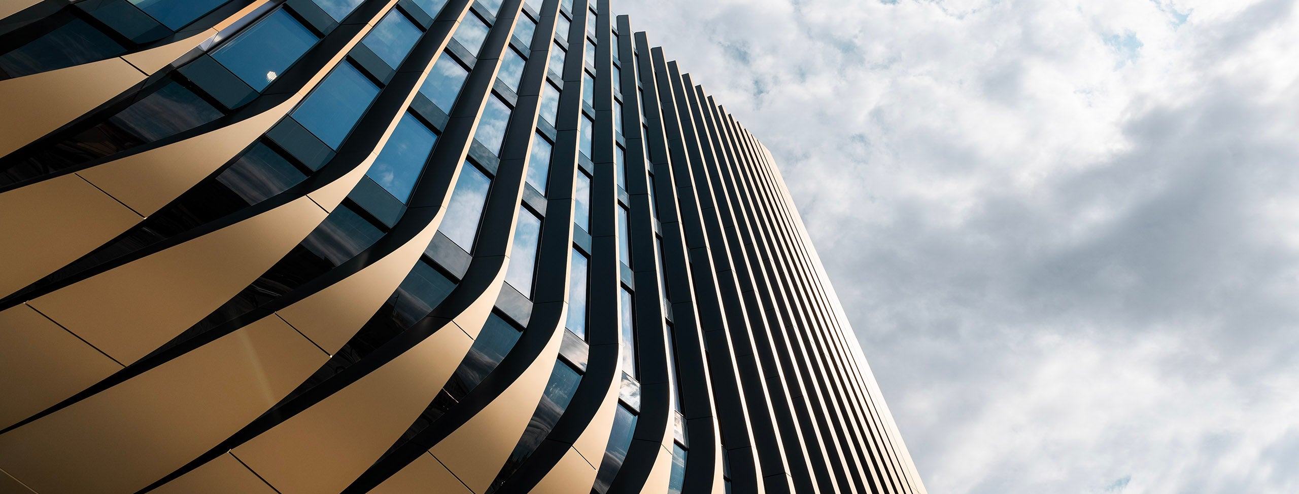 Abstract_detail_of_a_modern_architecture_building_PPT.jpg