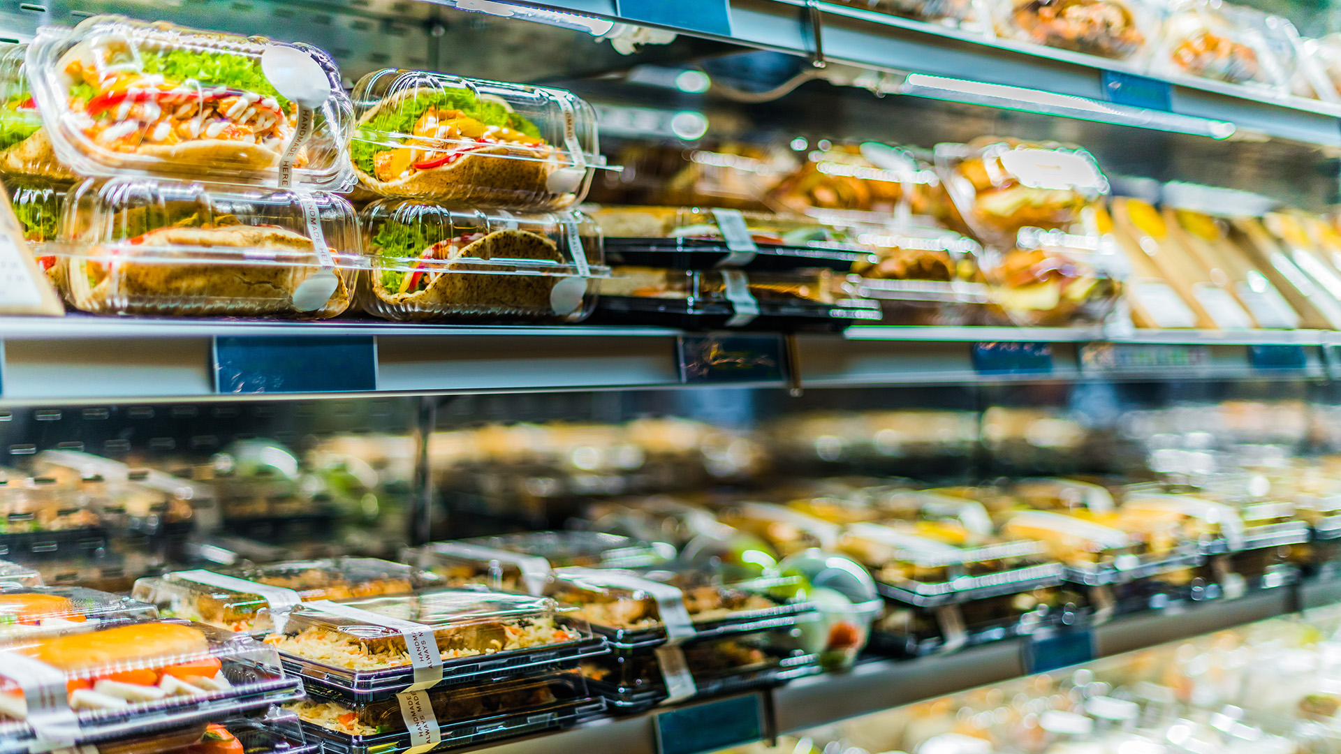 Pre-packaged_food_in_commercial_refrigerator_PPT.jpg